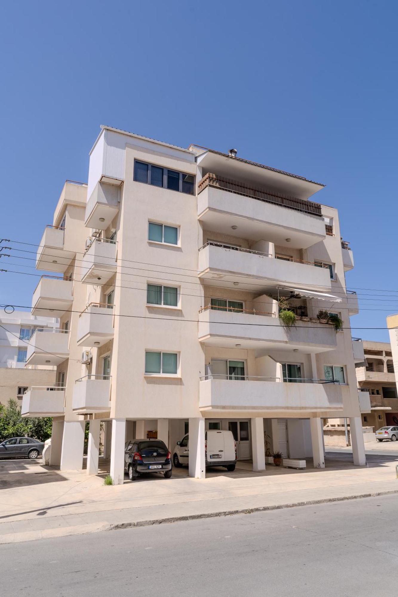 Helios Mackenzie One Bedroom Flat Larnaca Exterior photo