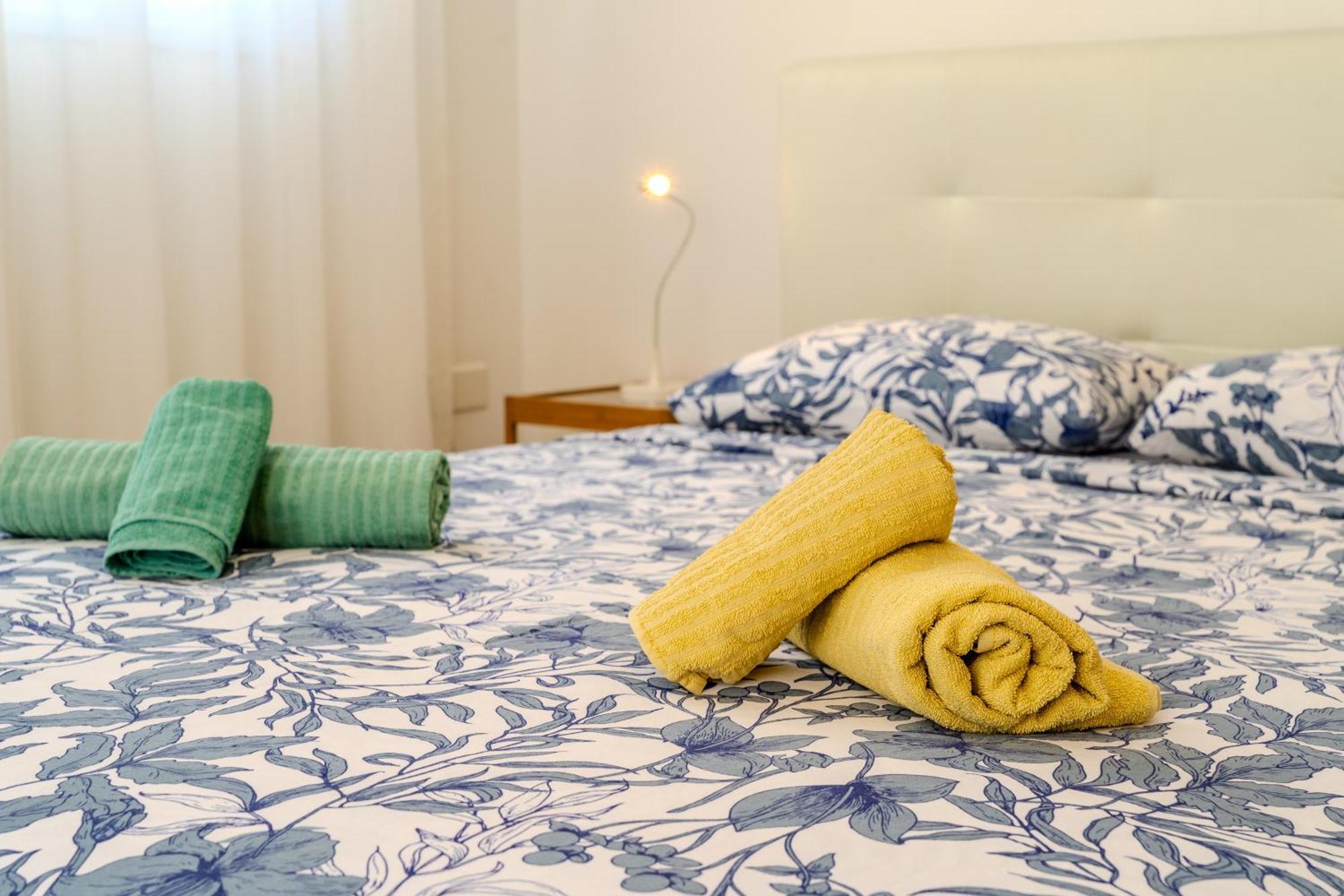 Helios Mackenzie One Bedroom Flat Larnaca Exterior photo