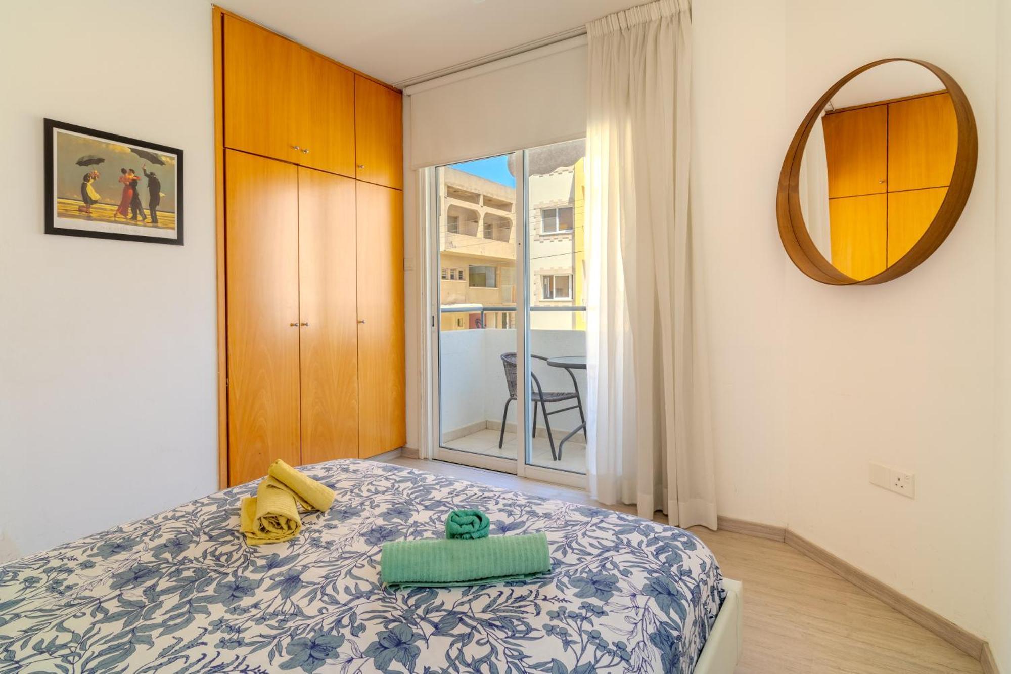Helios Mackenzie One Bedroom Flat Larnaca Exterior photo